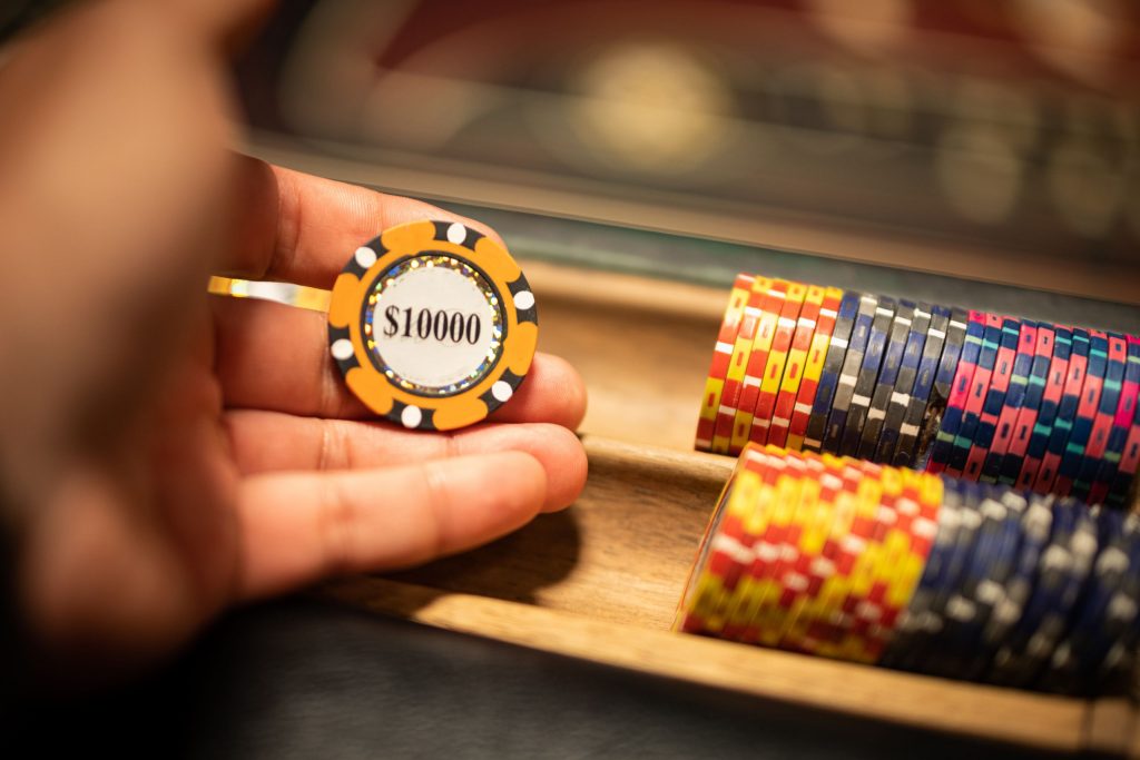 The Balance of Risk and Reward for High Rollers in Casinos